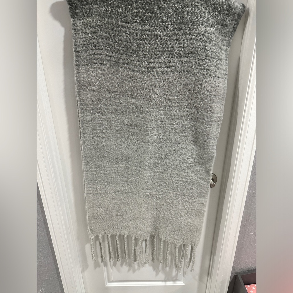 Mer-Sea & Co. Ombré Scarf - Picture 2 of 6